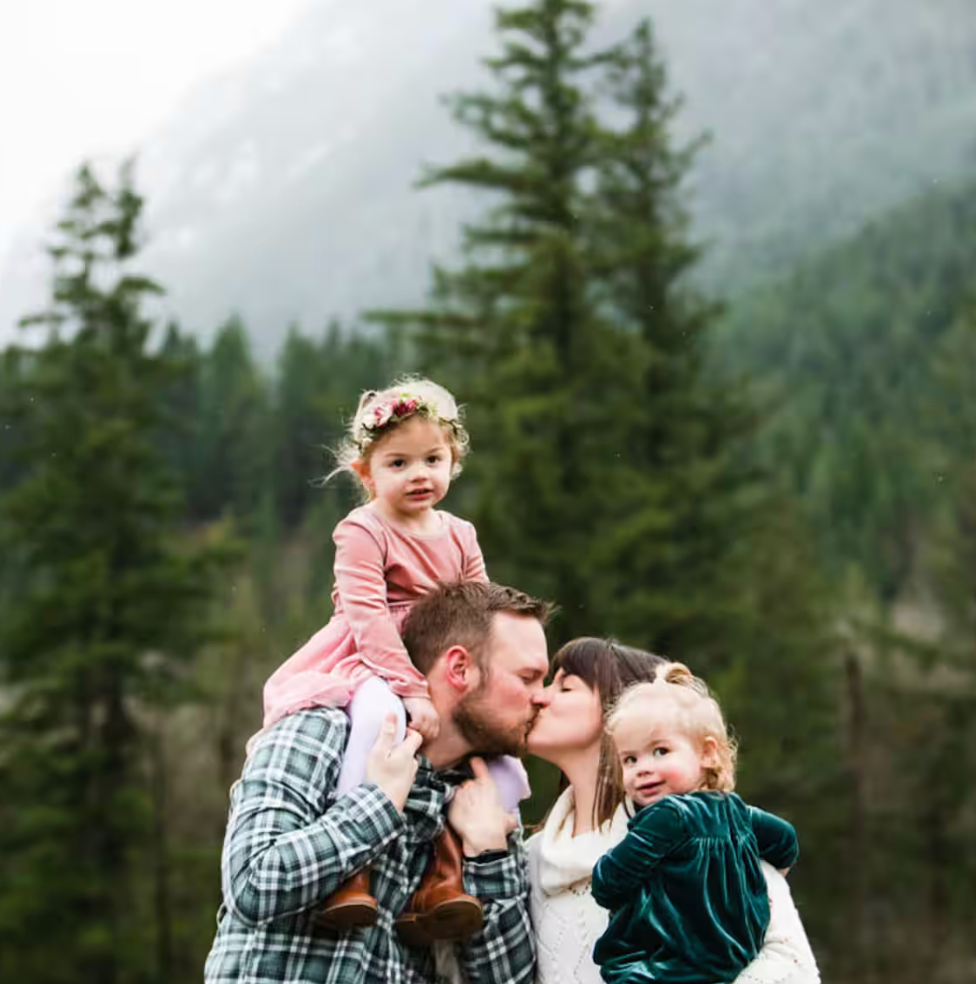 Lifestyle adventure photography by Danielle - Lifestyle mini-session